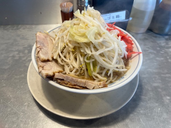 「ラーメン➕チャーシュー」@らーめん大 練馬店の写真