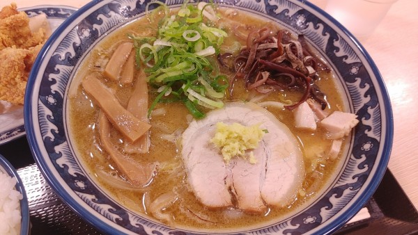 「濃厚味噌らーめん」@焦がし味噌らーめん 山高屋の写真