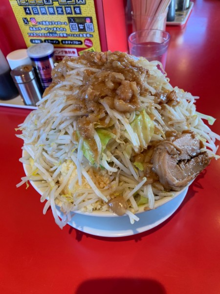 「ラーメン（極太麺）中」@ボディブローの写真