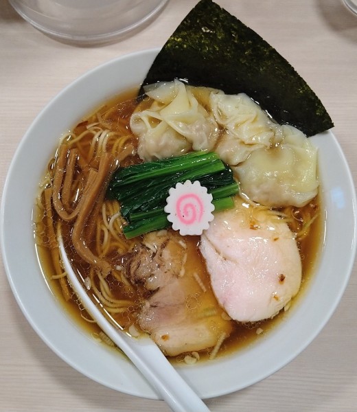 「ワンタン中華そば 1080円」@中華ソバ ちゃるめの写真