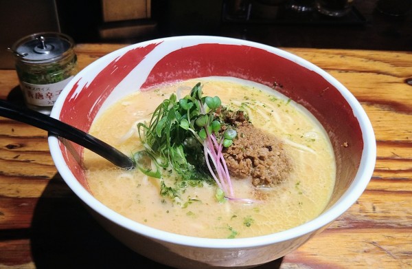 「【冬麺】煮干出汁白味噌そば」@麺場 浜虎 横浜店の写真
