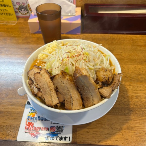 「濃厚味噌らーめん【大盛】」@麺屋しずる 豊川店の写真