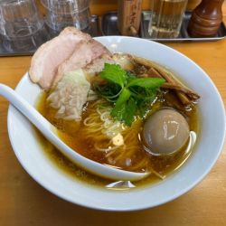 特製醤油そば　リンパ肉チャーシュー