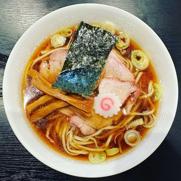 「東京醤油ラーメン」@自家製麺 うるちの写真