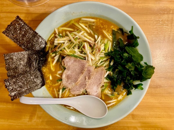「サッポロ赤星→青唐辛子ラーメン ネギ追加」@ラーメン関口の写真
