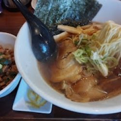 アゴだしらぁめん(醤油780)