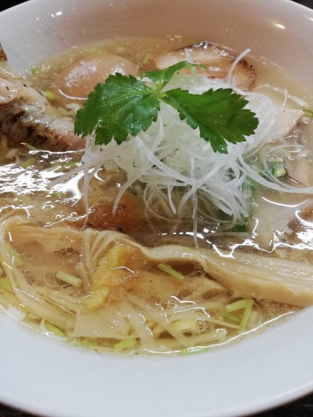 「塩味玉中華そば」@中華そば こむぎの写真