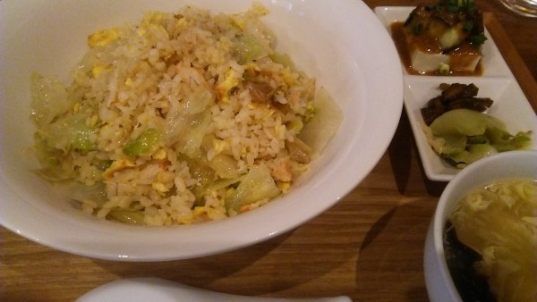 「ランチ ズワイガニのレタス炒飯 1300円」@China Kitchen 楓 市川駅前店の写真