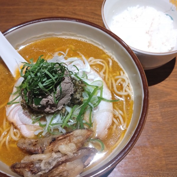 「白肝煮干味噌1000円、ライス100円」@雨は、やさしくの写真