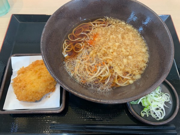 「かけそば430円＋無料コロッケ」@ゆで太郎 大井競馬場前店の写真