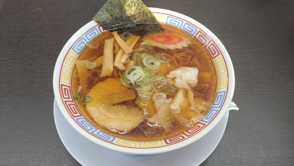 「醤油ワンタン麺」@ラーメンばんだい 新鎌ケ谷店の写真