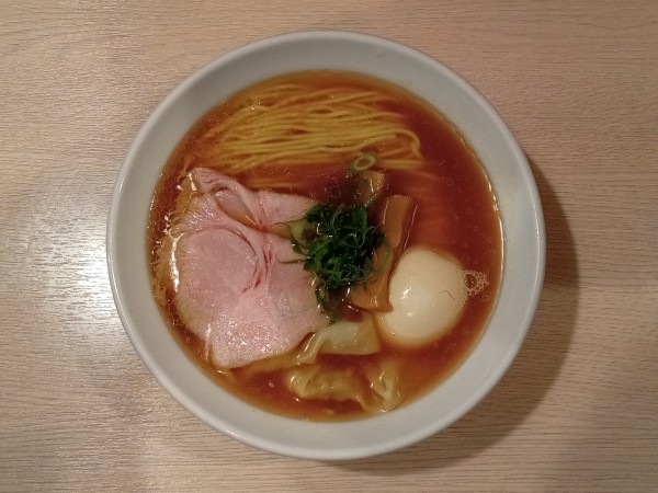 「特製醤油らーめん」@麺笑巧真の写真