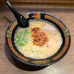 天然とんこつラーメン(創業以来) 980円