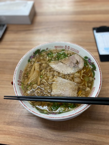 「中華そば大盛背脂マシ。」@中華そば しんたくの写真