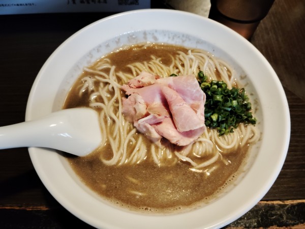 「紅ズワイ蟹蕎麦　　1200円」@灰汁中華 丿貫 福富町本店の写真
