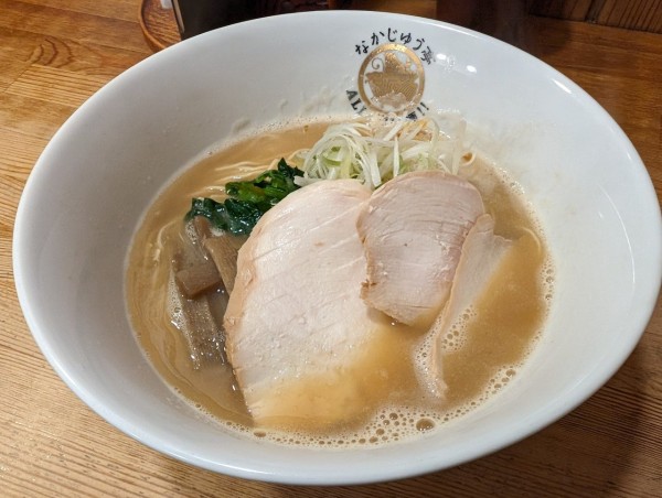 「醤油らぁめん780円」@らーめんや なかじゅう亭 高崎市通町本店の写真