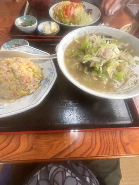 「チャーハンセット　ラーメン→タンメン」@鈴や食堂の写真