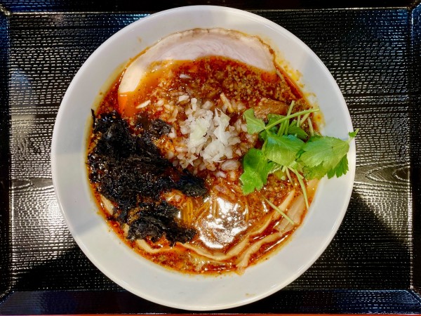 「ラーメン（しびから）＋ 馬トロ丼（セットメニュー）」@鮮馬刺よかもん市場 美盛の写真