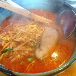 炒め系味噌ラーメン（中）辛味（中辛）、野菜少な目にんにく増し