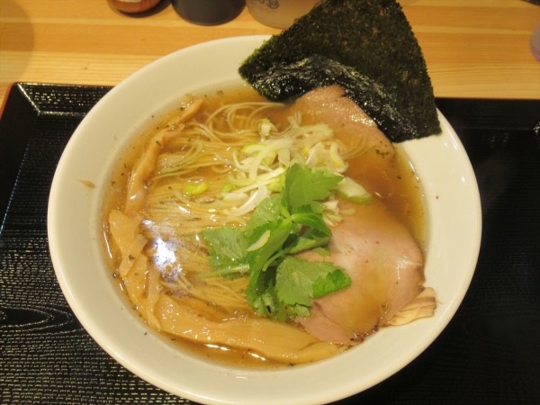 「ラーメン（塩）（880円）」@鮮馬刺よかもん市場 美盛の写真