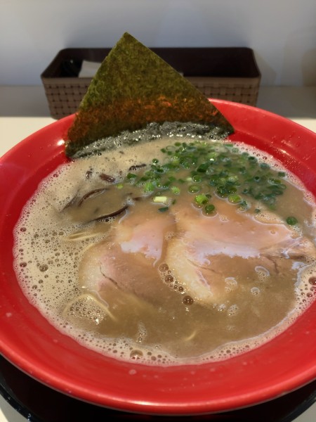 「博多豚骨ラーメン」@辻商店の写真
