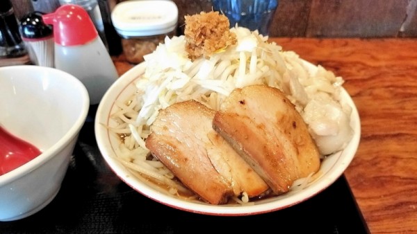 「角ふじラーメン中盛りもやし増し」@神勝軒 下永谷店の写真