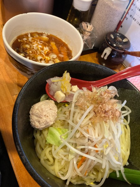 「しらぼし　辛味つけ麺　中盛」@つけ麺 しろぼしの写真