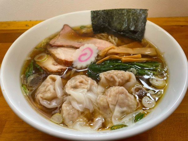 「ワンタン中華」@手もみ中華そば とりちゅうの写真