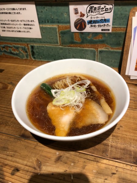 「醤油ラーメン」@Ramen Free Birdsの写真