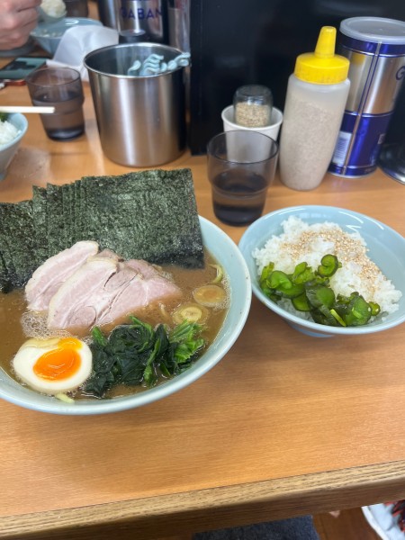 「特製らーめん　➕のり」@横浜らーめん 武蔵家 綾瀬店の写真