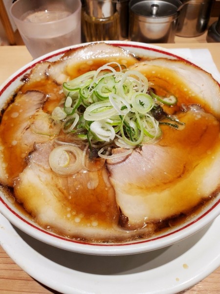 「チャーシュー中華そば」@東京煮干し らーめん 玉 東京駅店の写真