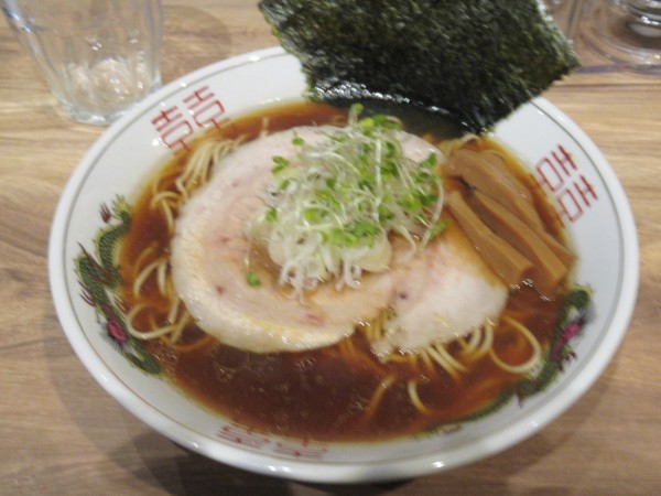 「中華そば（醤油）（1,000円）」@麺庵 利休の写真