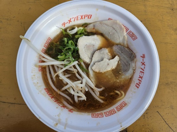 「日本三大地鶏 濃厚炙り味噌Wチャーシュー」@第9回ラーメンEXPO2023in万博公園の写真