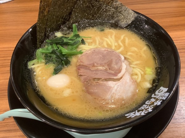 「ラーメン　750円」@町田商店 小田原店の写真
