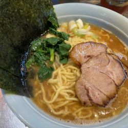 ラーメン中盛　かためおおめ