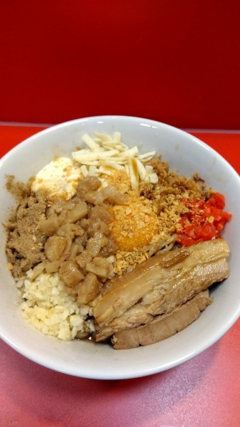 「ジャンク+麺300g」@まぜそばマゼロー 船橋店の写真