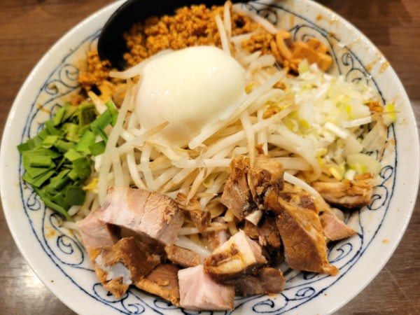 「味噌まぜそば大盛」@らーめんダイニング ど・みそ 八丁堀店の写真