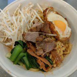 汁なし中盛り1000円