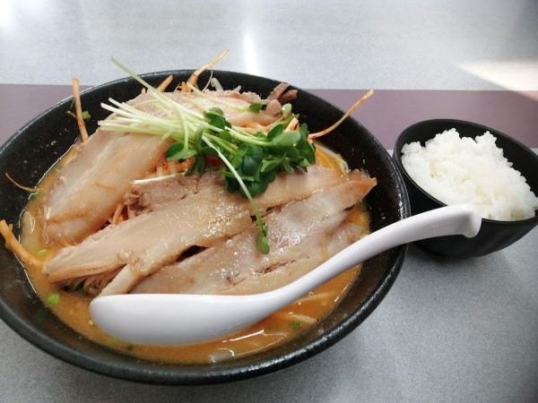 「ねぎ味噌チャーシュー麺」@くるまやラーメン 栃木石橋店の写真