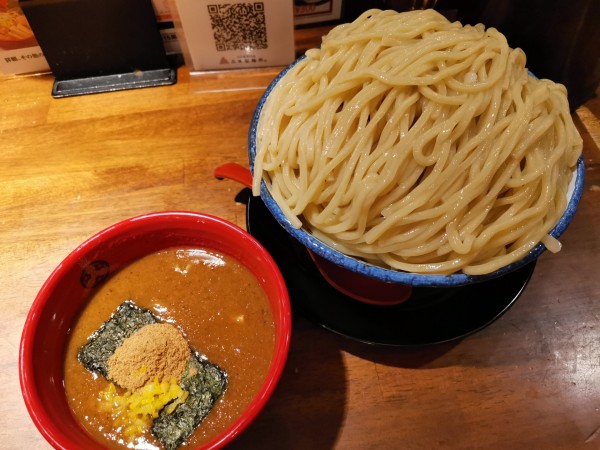 「「特濃」超特盛つけ麺」@つけ麺専門店 三田製麺所 ヨドバシAkiba店の写真
