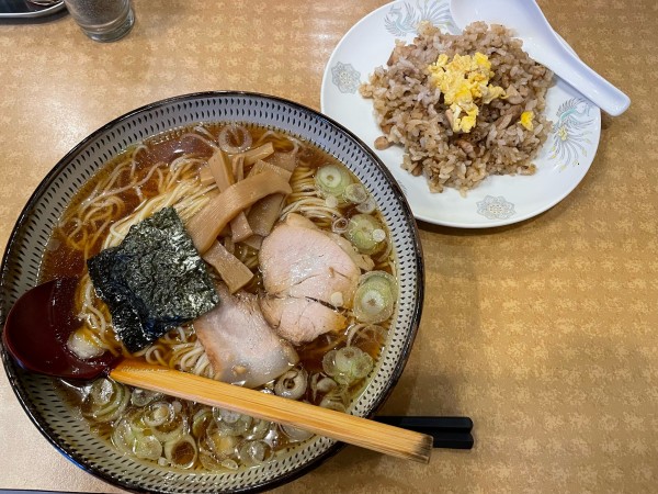 「ラーメン、半チャーハンセット」@中華料理 一番の写真