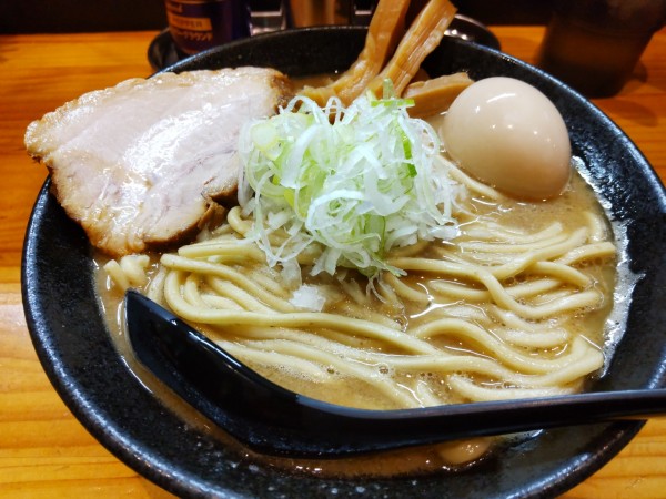 「らーめん 大盛 ＋味玉」@自家製麺TANGOの写真