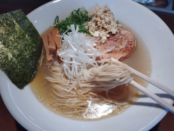 「限定ラーメン 貝出し汁(塩)(900)」@喜元門 本店の写真