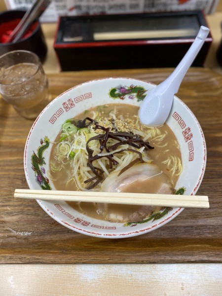 「福山とんこつラーメン」@八十吉の写真