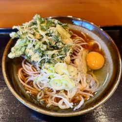 春菊天そば(420円)+生玉子(60円)
