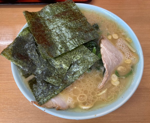 「ラーメン並（150g）900円」@千葉家の写真