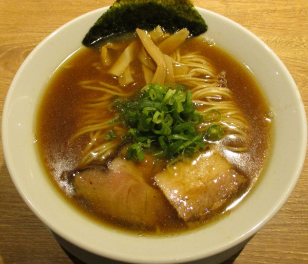 「中華そば　960円」@R+の写真