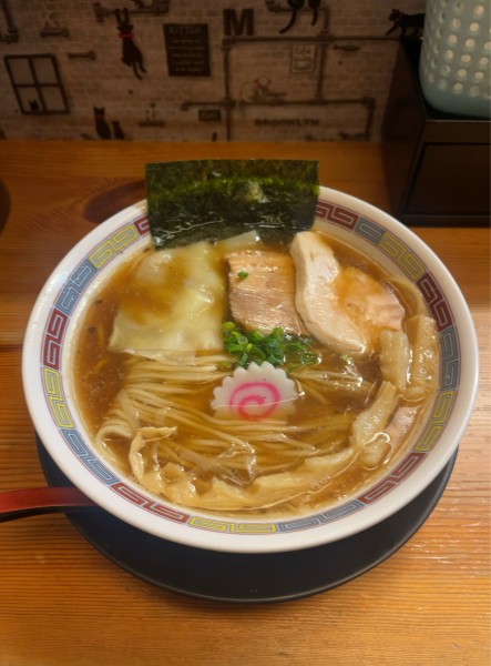 「醤油らぁめん（900円）」@麺匠 而今の写真