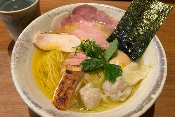 「特上塩らぁめん」@Japanese Ramen 五感の写真
