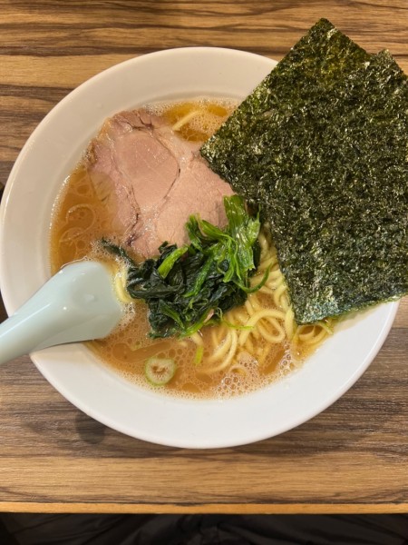 「ラーメン並750円」@横浜家系らーめん 五丁目ハウスの写真